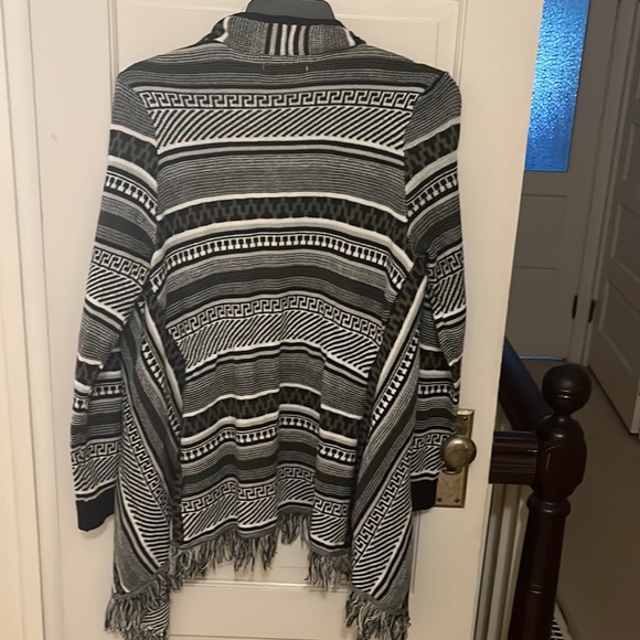 Canyon River cardigan with cool pattern, size L - Picture 7 of 7